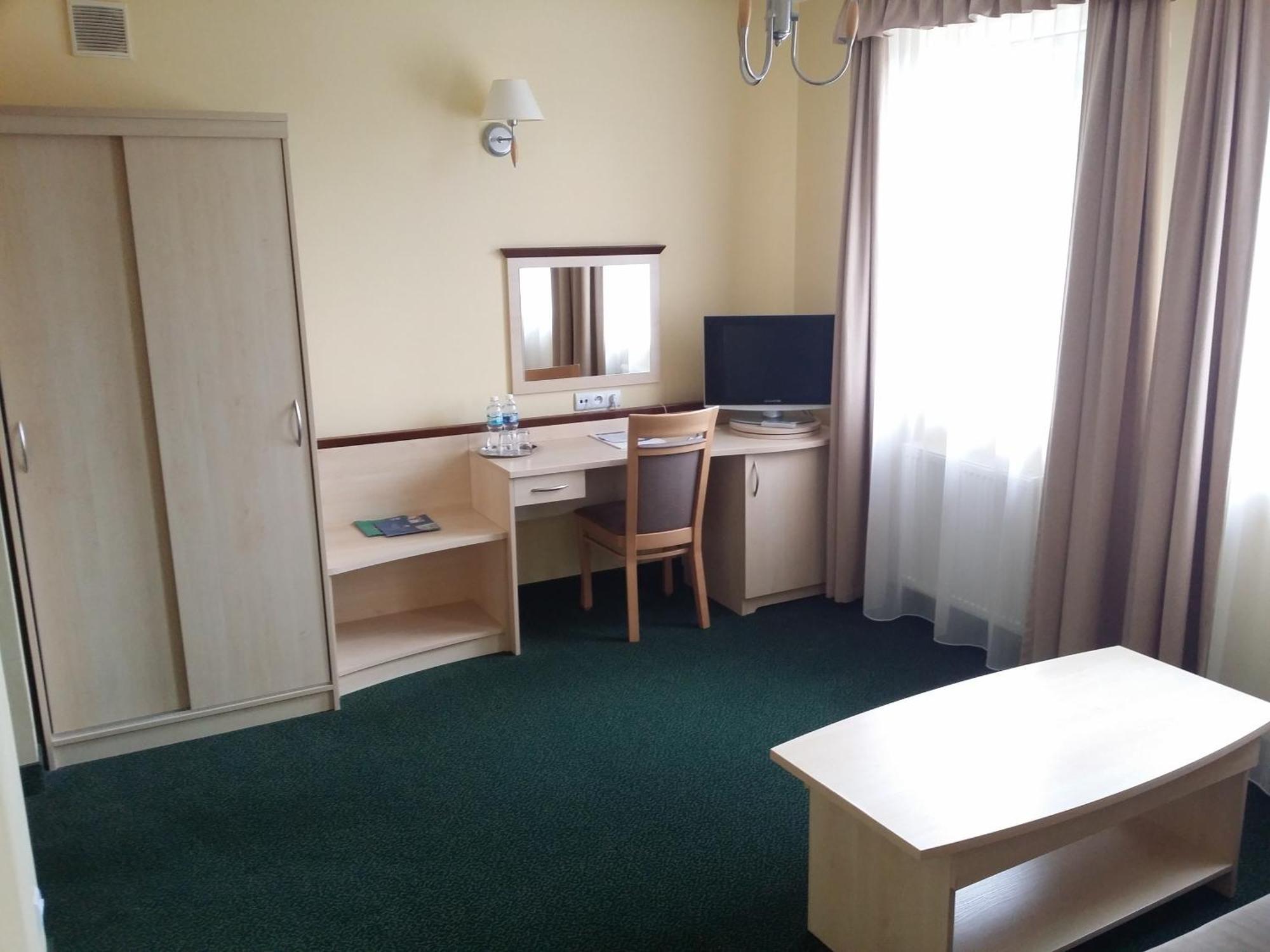 Hotel Wodnik Slok ภายนอก รูปภาพ