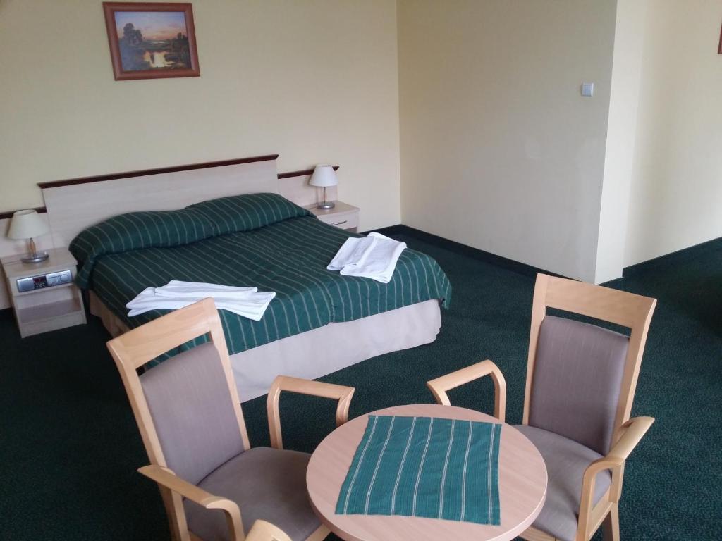 Hotel Wodnik Slok ภายนอก รูปภาพ